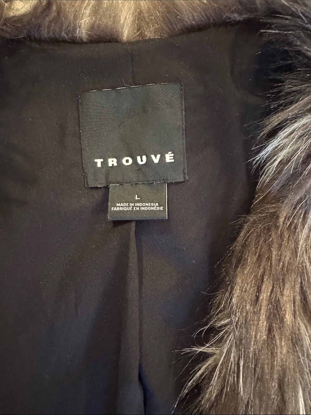 Trouve Gray Faux Fur Open Vest NWOT - Picture 4 of 5